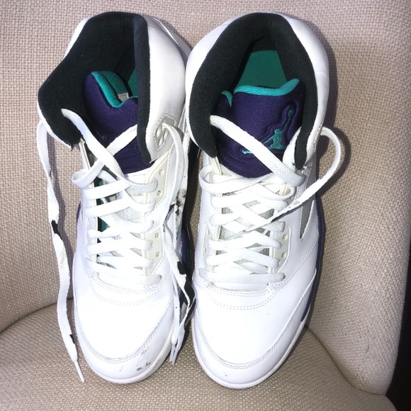Jordan Grape 5 size 11.5 2013 - Picture 2 of 3
